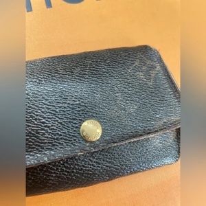 Authentic vintage Louis Vuitton LV Project piece 4 key